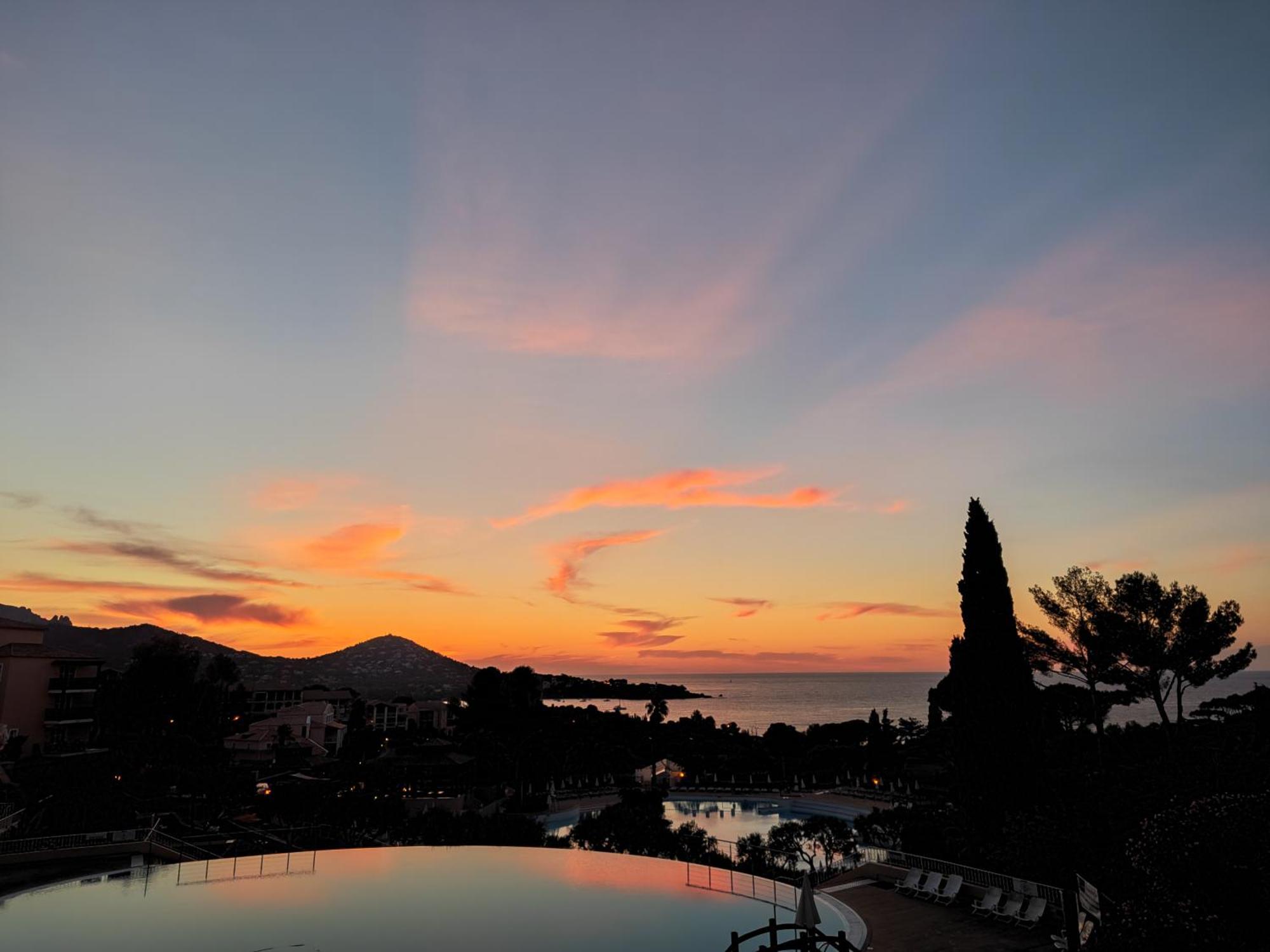 Cozy Apartment In Agay With Stunning Views Saint-Raphaël 外观 照片