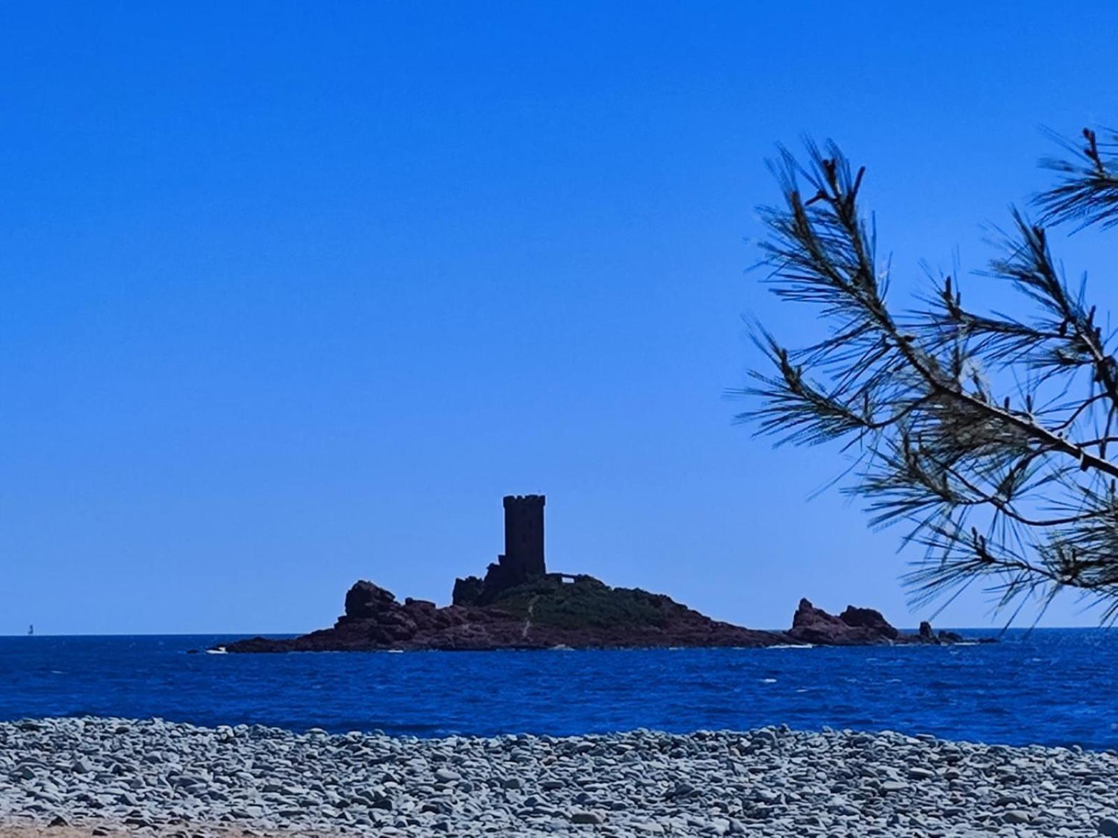 Cozy Apartment In Agay With Stunning Views Saint-Raphaël 外观 照片